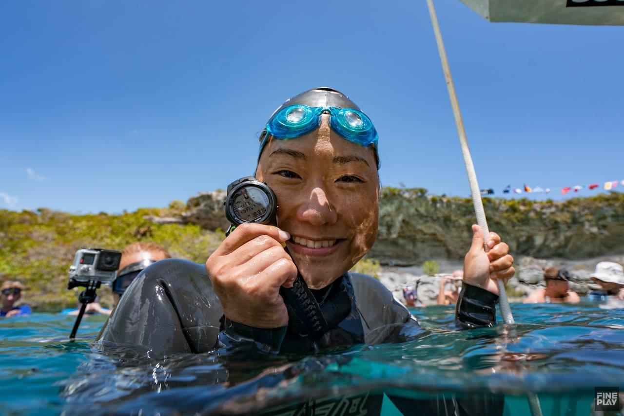 フリーダイビング国際大会で木下紗由里選手が 日本人初の「世界記録」を樹立