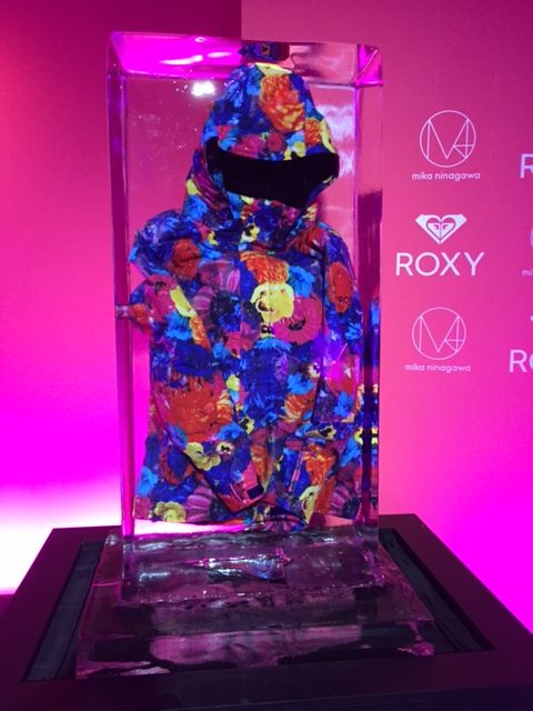 ROXY × M / mika ninagawaコラボレーションスノーウェア発売