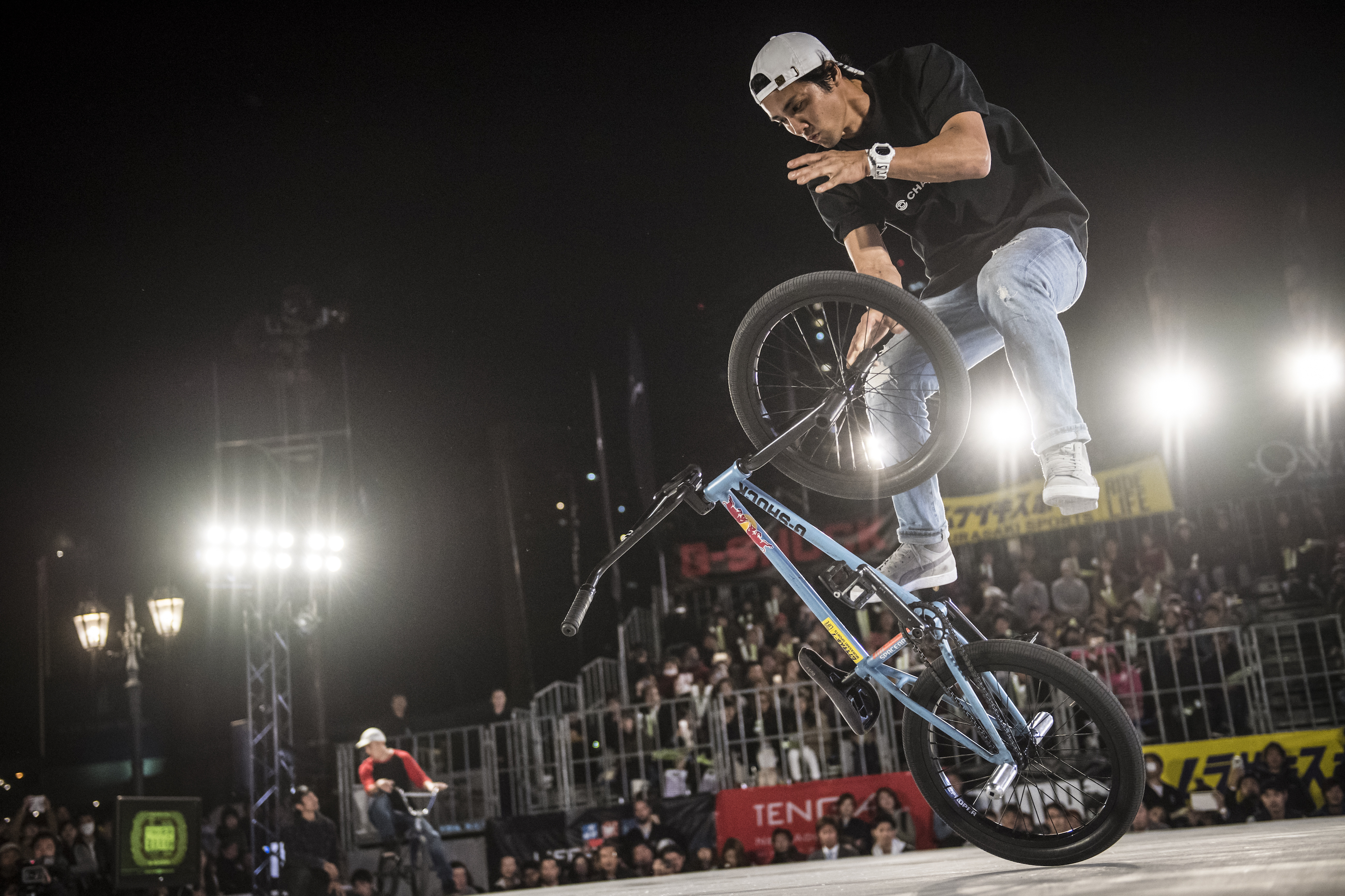 BMX フラットランド真の世界王者決定戦「FLAT ARK」で内野洋平が優勝！ | FINEPLAY