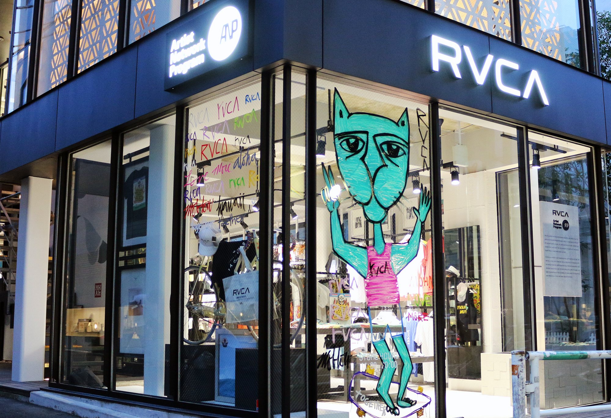 カリフォルニア発ライフスタイルブランド Rvca ルーカ 渋谷に待望のグランドオープン Fineplay