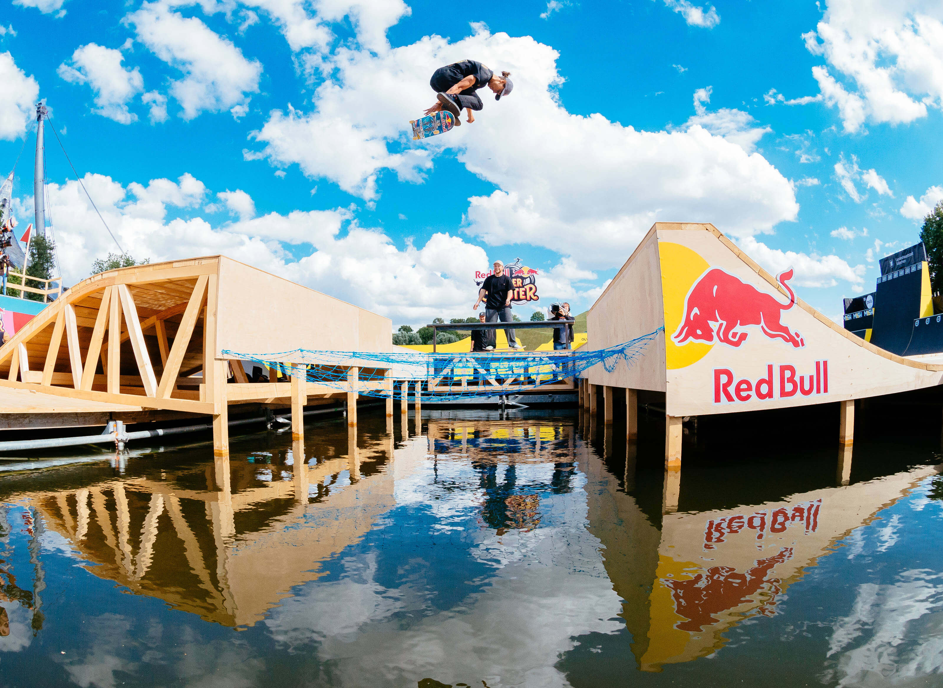 6/29（土）深夜、Red Bull TV で日本語解説付きで生中継 世界唯一の