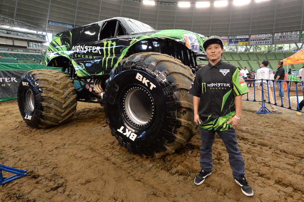 約24,000人が熱狂した大迫力のパフォーマンス 「MONSTER JAM® 2019 IN JAPAN」開催レポート | FINEPLAY