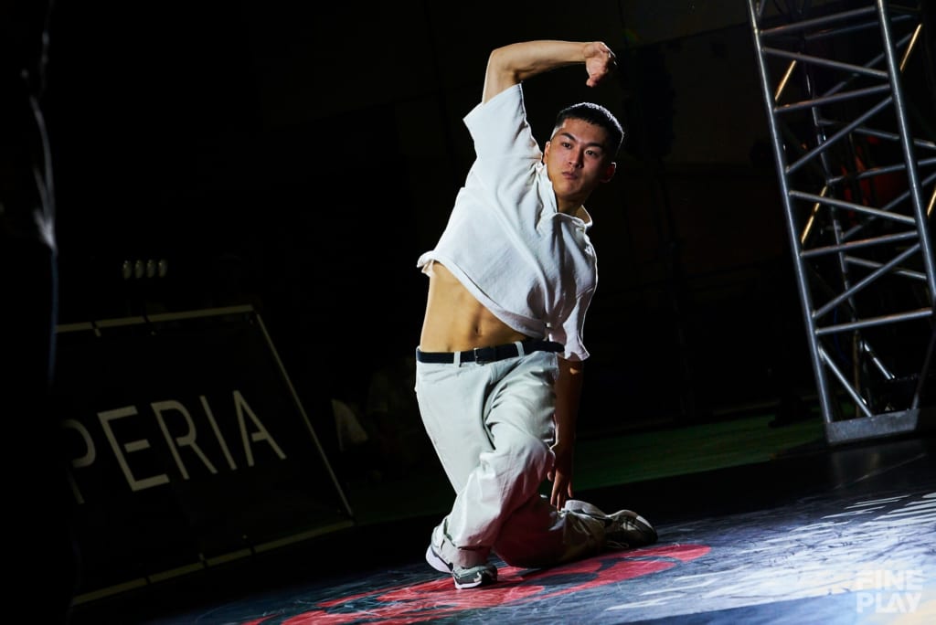 BBOY TOA photo by AYATO.