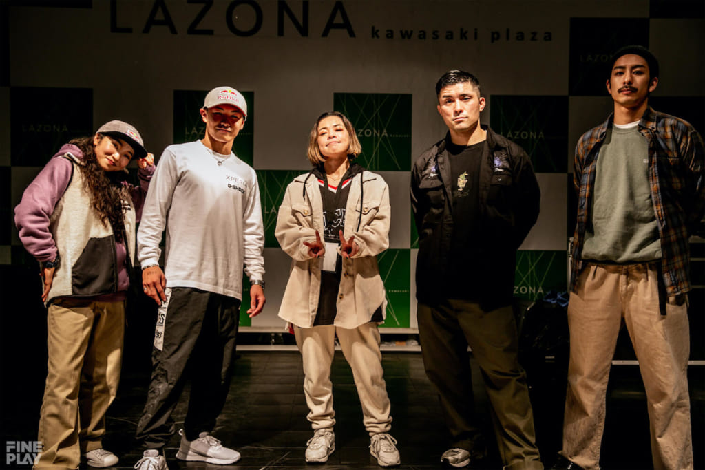 JUDGE / 写真左からBGIRL Ami、BBOY Shigekix、BGIRL Narumi、BBOY Tenpachi、BBOY Haruhiko photo by HAMASHOW