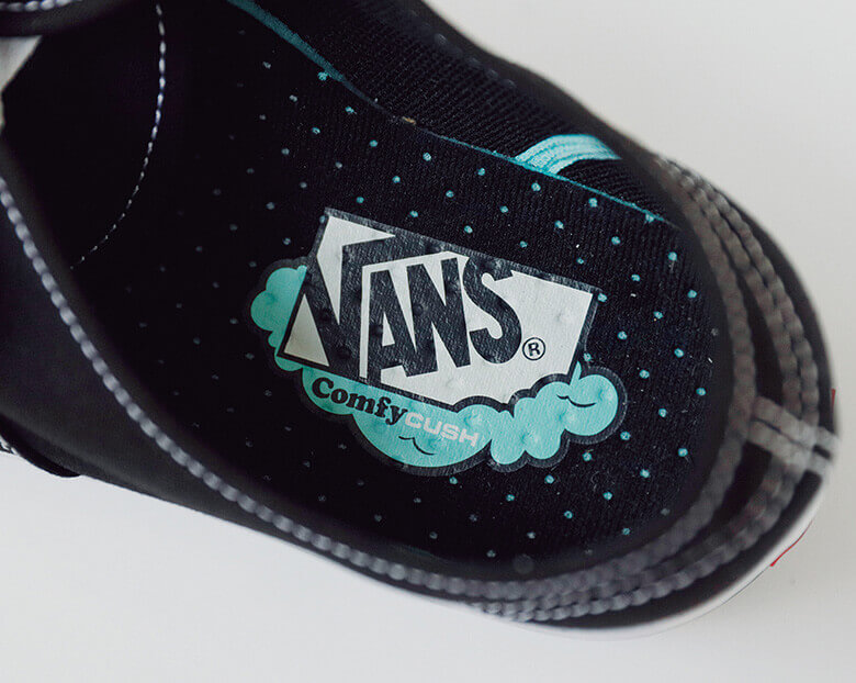 野村訓市さんによる、VANS「コンフィクッシュ」のスニーカー革命論