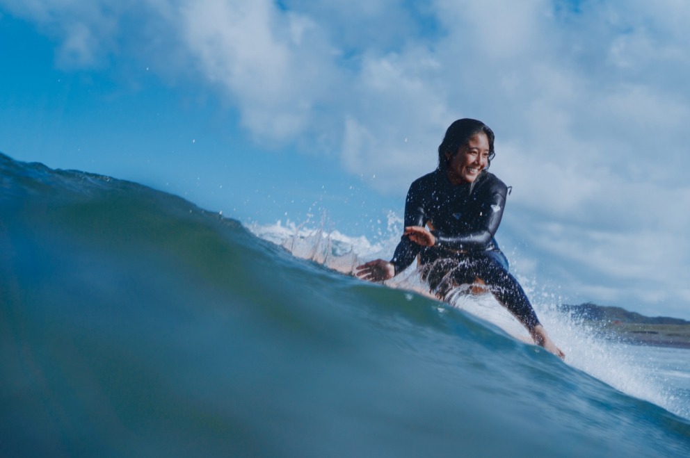 田岡なつみがROXYアスリートへ！「日本人初のロングボード世界