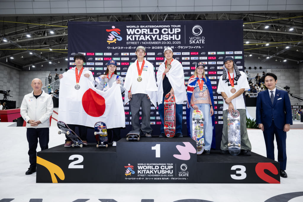 涙の女子決勝と讃えあう男子決勝「ワールドスケートボードストリート