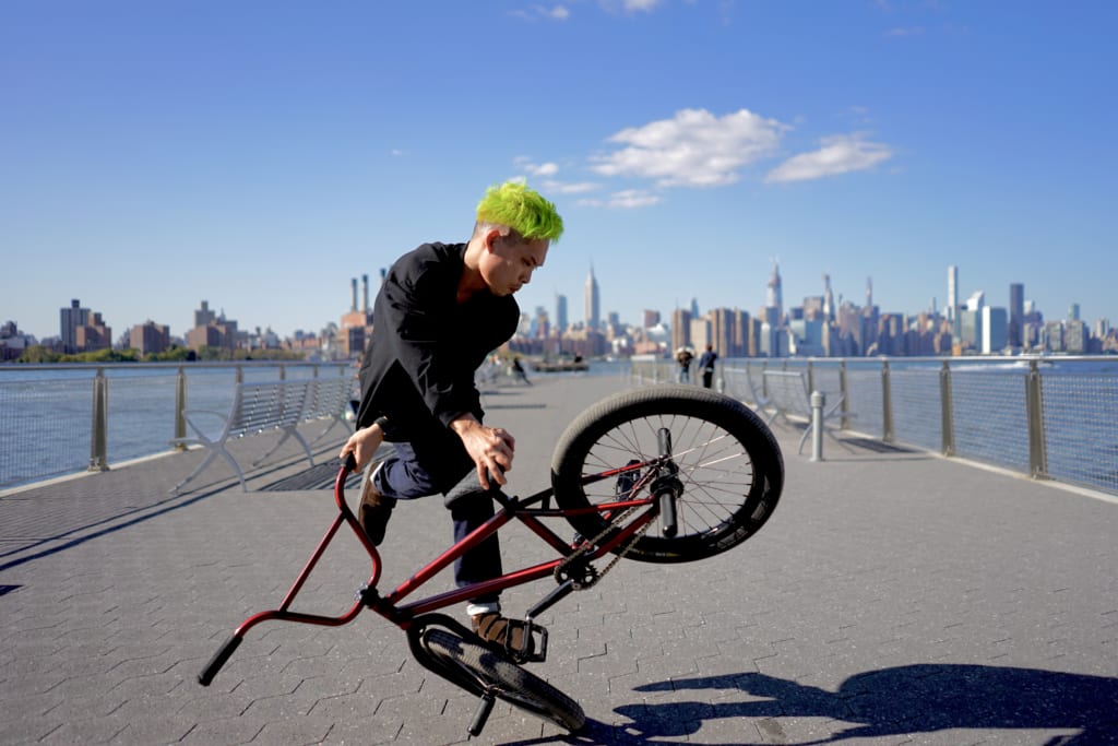 競技の枠を超えた、新たなBMXの可能性を追求し続ける。NAO YOSHIDA